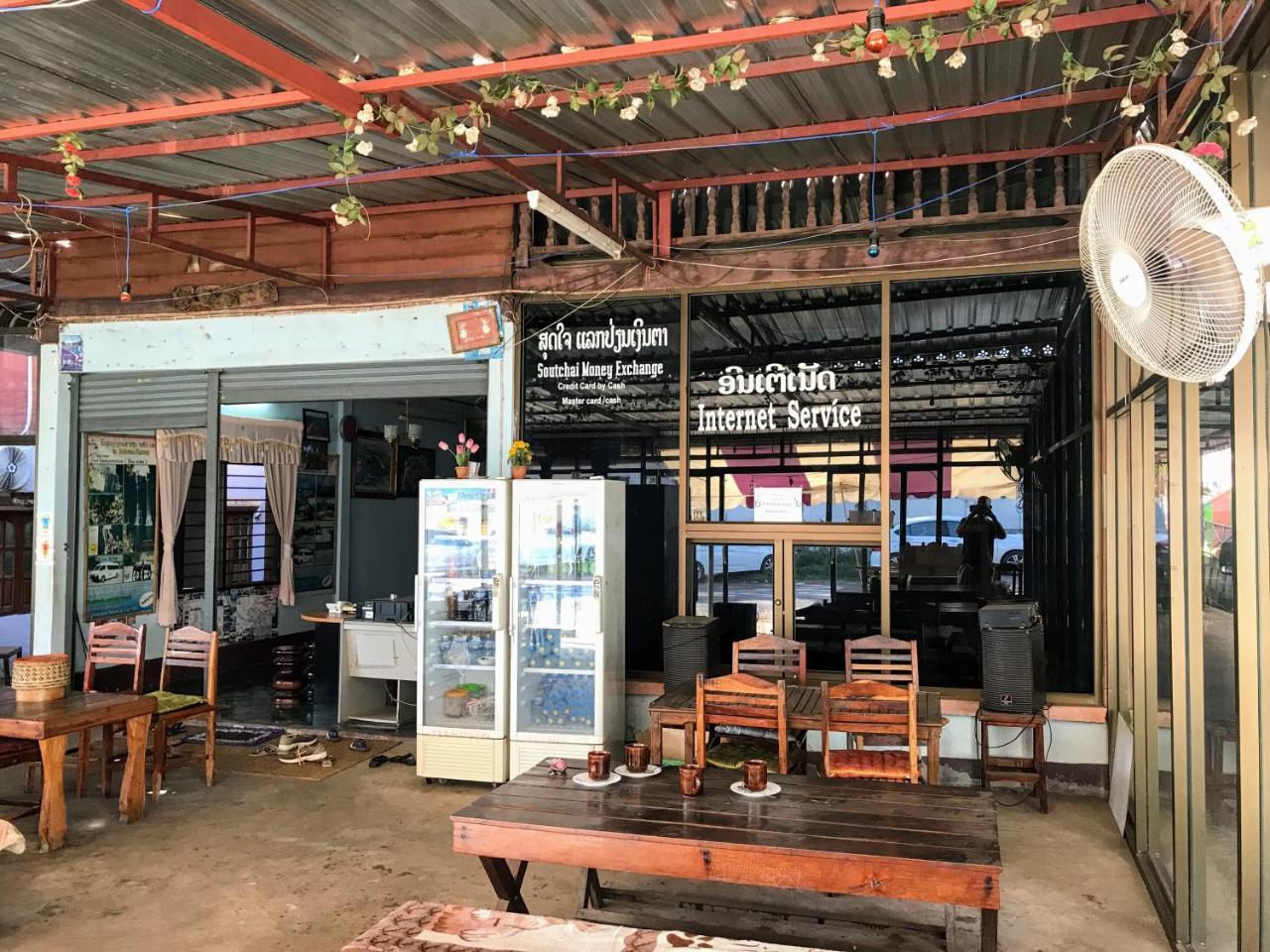Soutchai Hostel And Tour Company Pakse Εξωτερικό φωτογραφία