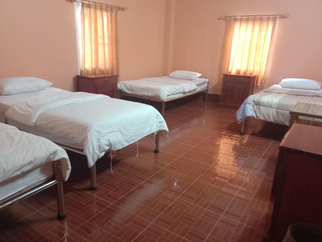 Soutchai Hostel And Tour Company Pakse Εξωτερικό φωτογραφία